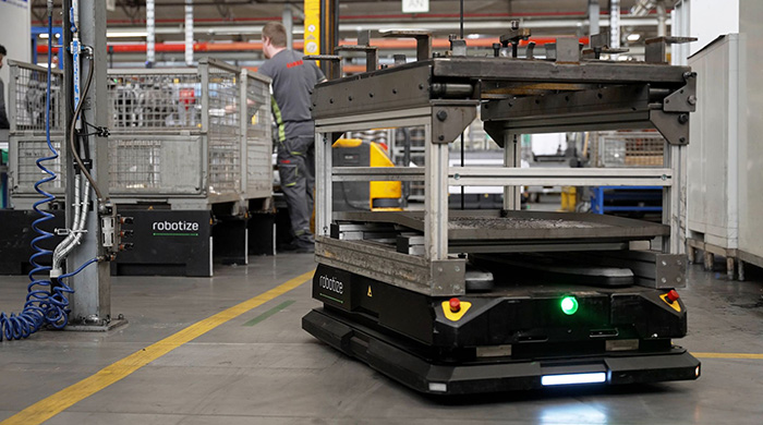 Der Performance Case von mR MOBILE ROBOTS & Robotize ist bei YouTube sowie auf unserer Landing Page verfügbar.